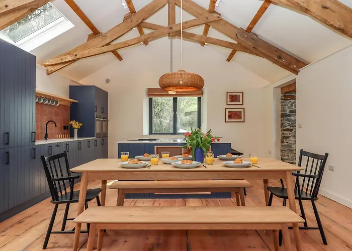 3 Caddaford Barns