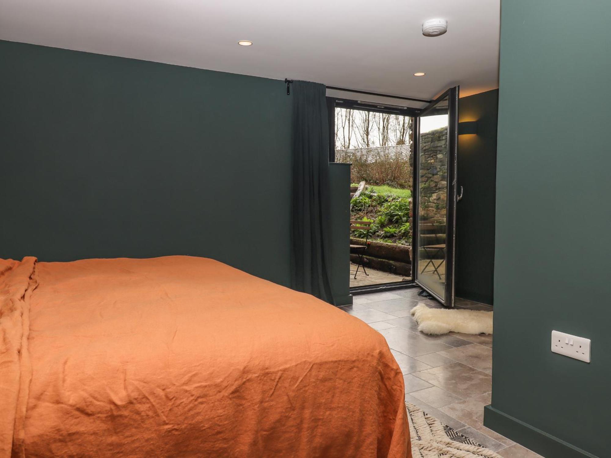 3 Caddaford Barns Holiday home