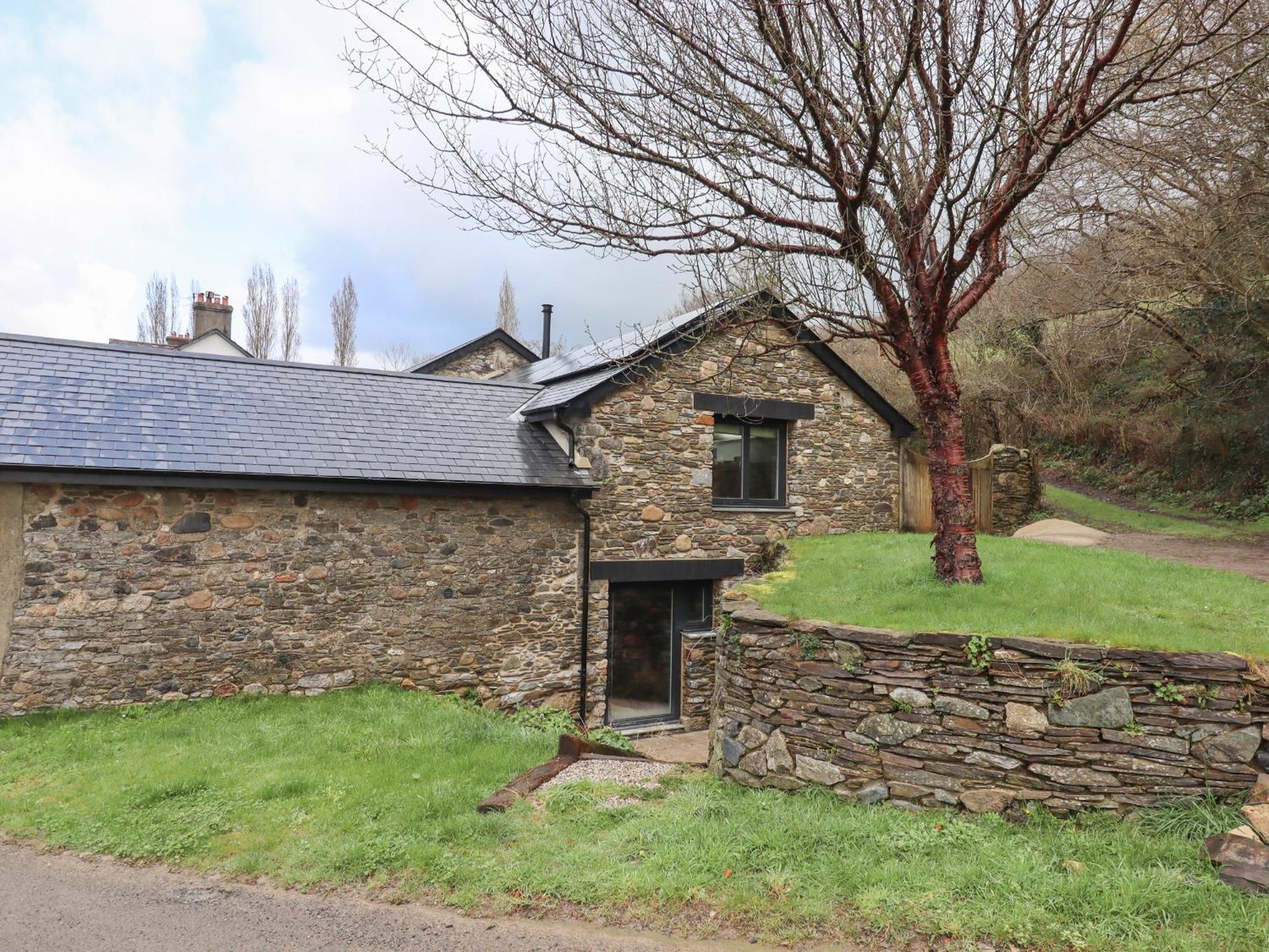 3 Caddaford Barns Buckfastleigh
